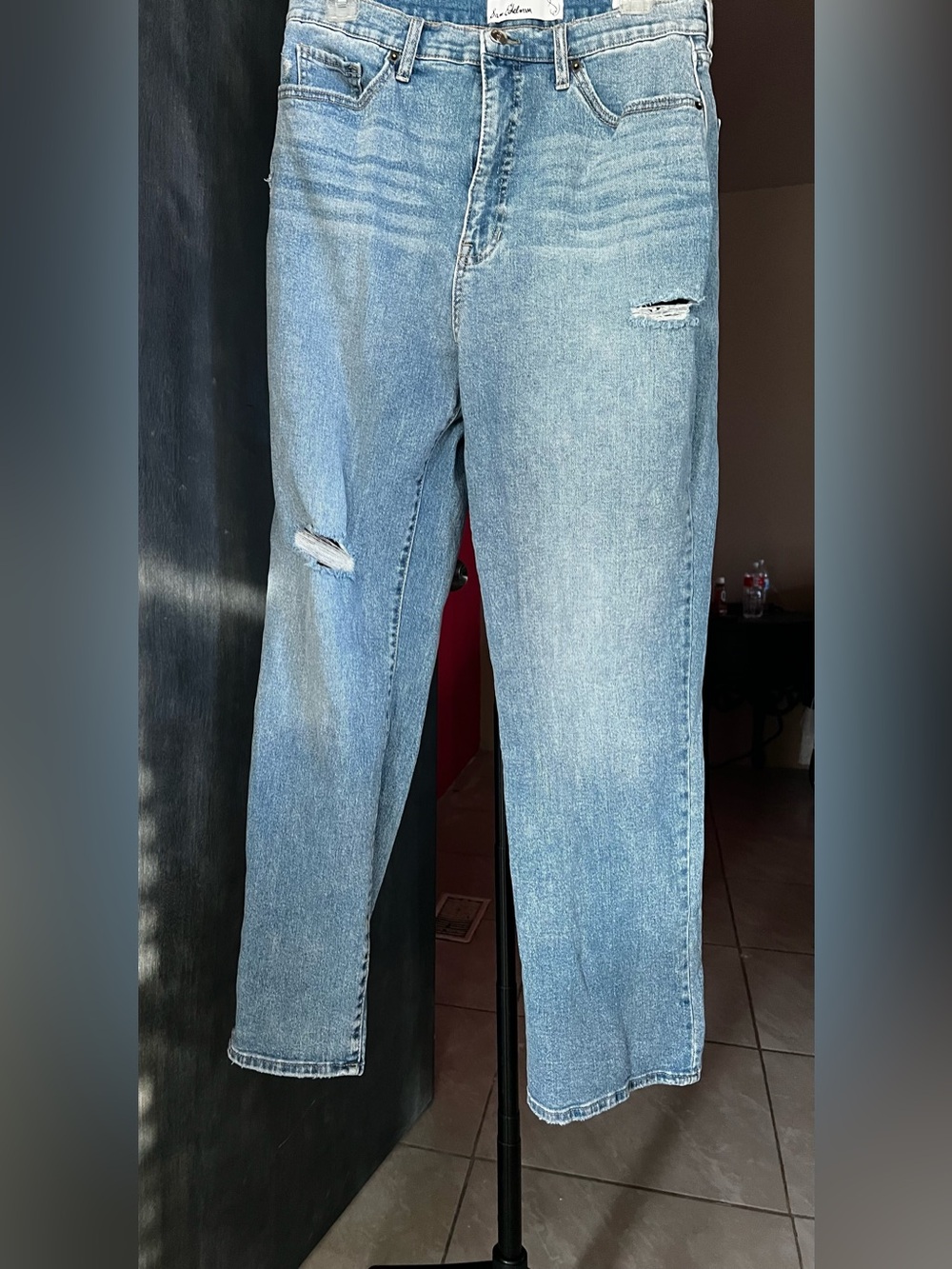 Sam Edelman Men's Light Blue Straight-Leg Distressed Jeans